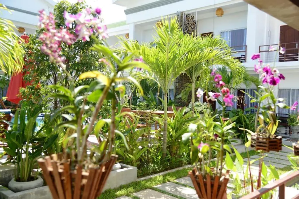 Ropanha Boutique Hotel Sihanoukville 3*,