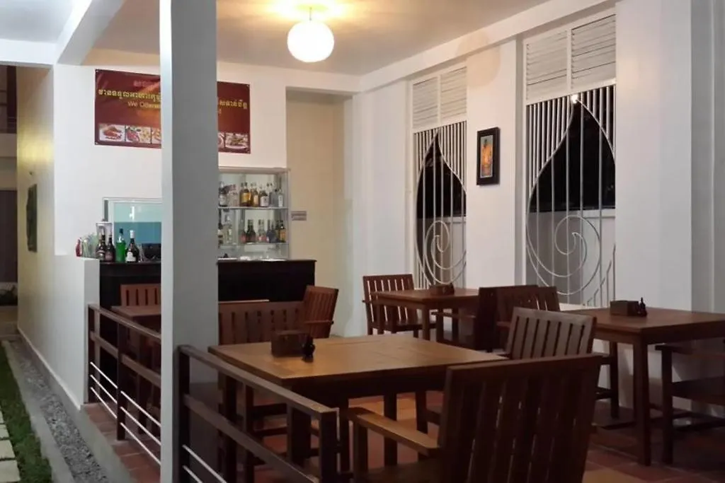 סיהאנוקוויל Ropanha Boutique Hotel