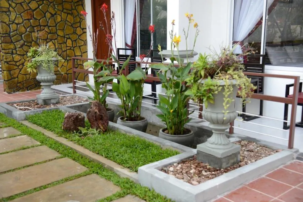 סיהאנוקוויל Ropanha Boutique Hotel