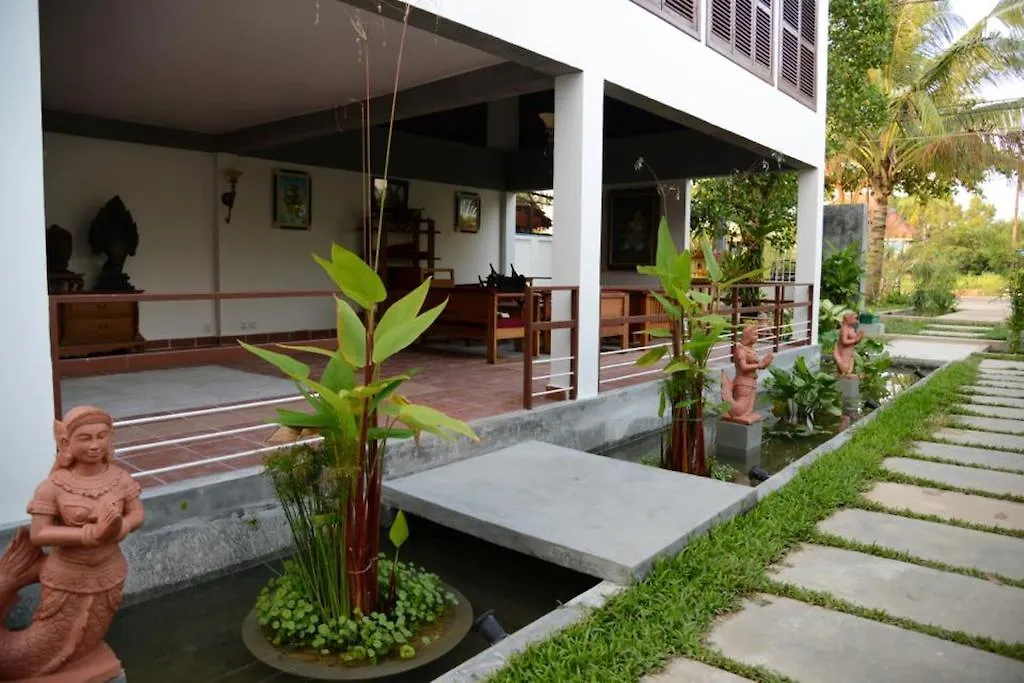 סיהאנוקוויל Ropanha Boutique Hotel